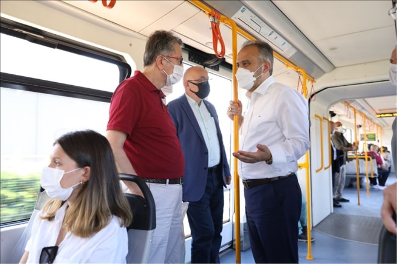 Bursalılar metroda hem okuyacak hem kazanacak