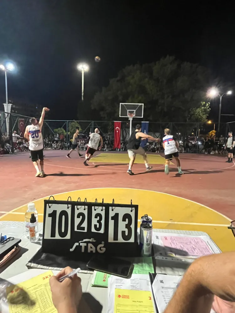 Sokak basketbolu heyecanı Göztepe