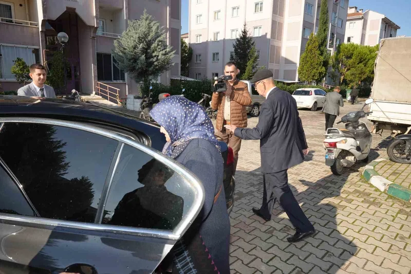 Şehit ailesini duygulandıran sürpriz
