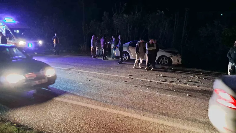 Bursa’da tır ile otomobil çarpıştı: 1 yaralı
