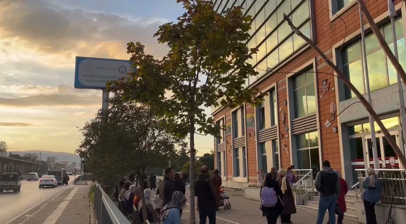 Bursa’da bir okulda profiterol yiyen 8 öğrenci fenalaştı
