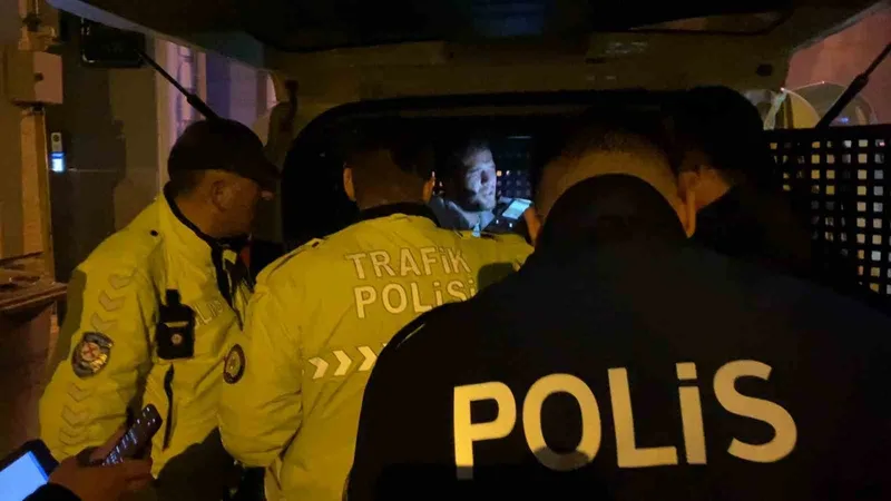 Bursa’da ’dur’ ihtarına uymayan sürücü, 10 kilometrelik kovalamacayla yakalandı

