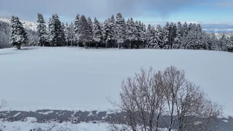 Uludağ’da kar kalınlığı 6 santimetreye geriledi
