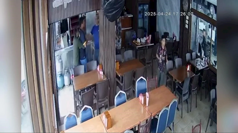 Yemek yerken boğazına lokma kaçan genç Heimlich manevrasıyla kurtarıldı
