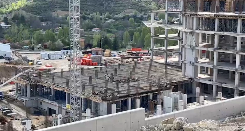 Çankırı’da kule vinçten düşen işçi hayatını kaybetti
