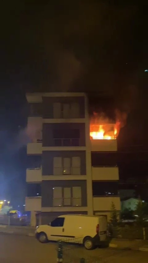 Oturduğu daireyi ateşe verdiği iddia edilen kadın gözaltına alındı
