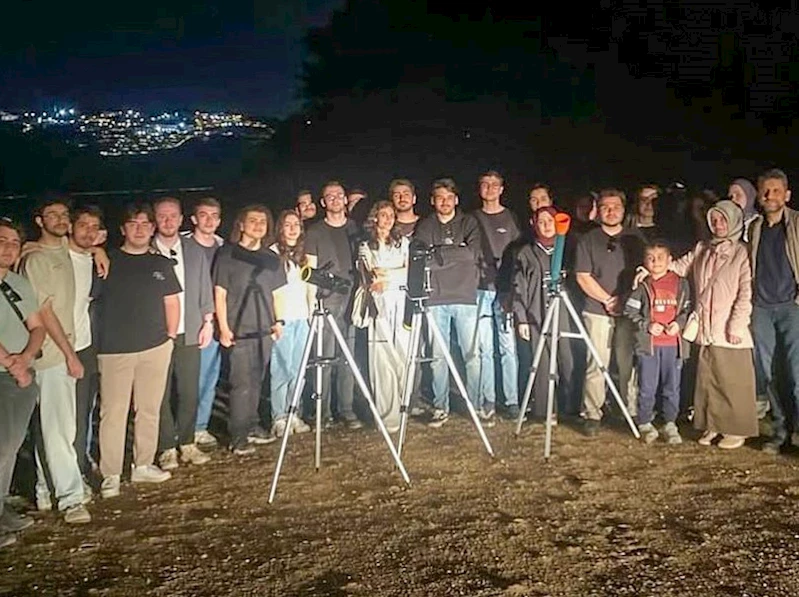 SUBÜ’lü öğrenciler, Eta Aquarid meteor yağmurunu gözlemledi
