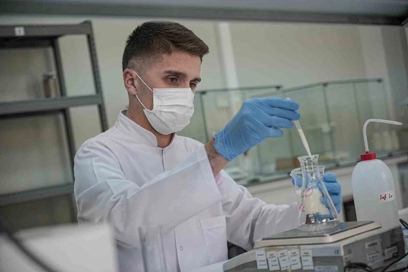 Mehmetçiğin içtiği sütten, yediği konserveye kadar hepsi bu laboratuvardan geçiyor
