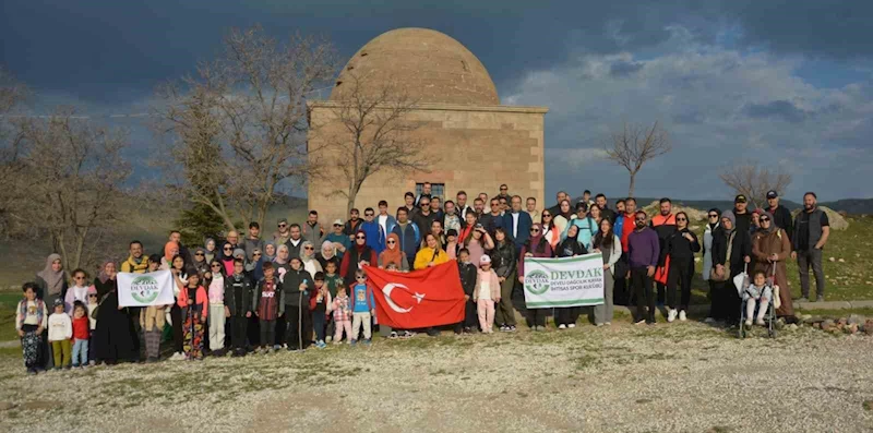 Develi Dağcılık ve Kayak Kulübü’nden ‘Hıdırellez’ yürüyüşü
