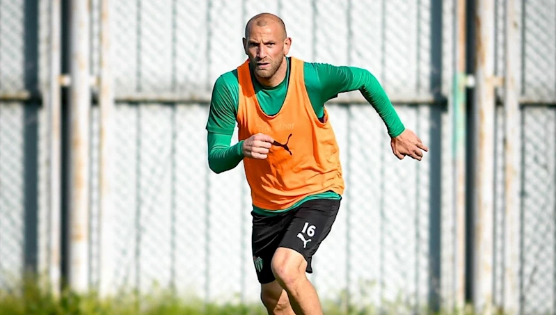 Bursaspor sezonu açıyor
