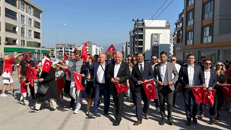 Nilüfer’de coşkulu 30 Ağustos Zafer Bayramı yürüyüşü
